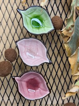 Saucers For Massage Oil Small 