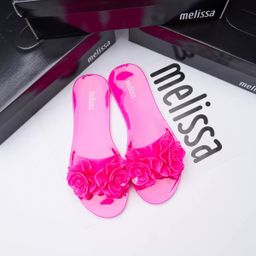 Melissa adult