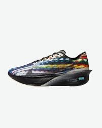 NIKE VAPOURFLY 4
