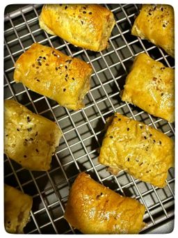 Sausage Pastries (Box of 8)