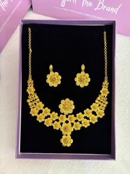 JWLE-0024	gold platted set 