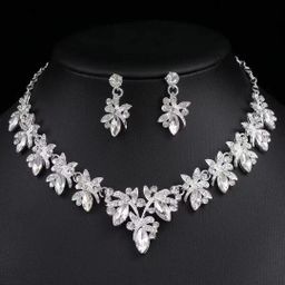 JWLE-0032	diamond set for women