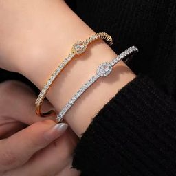 JWLE_0028  Bracelet for women