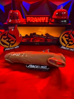 Manga de pene color piel realista 