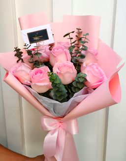 Blush Elegance Bouquet (10 roses bouquet)