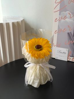 (1S005) M size 1 Stalk Sunflower Transparent Bouquet   