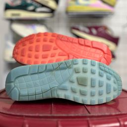 Air Max 1 Sneakers Nike 7.5UK