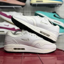 Air Max 1 Sneakers Nike 8.5UK