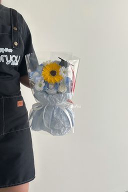 (G002) Graduation Sunflower Transparent Bouquet   