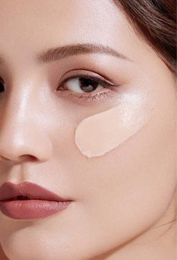 Omiko Super stay 24 h  foundation اوميكو فاونديشن سوبر ستاي 24 ساعة