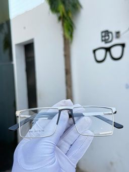 JWLE_0048 Assorted metal frame