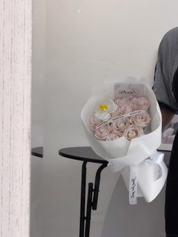 11 Stalk Soap Rose Bouquet 