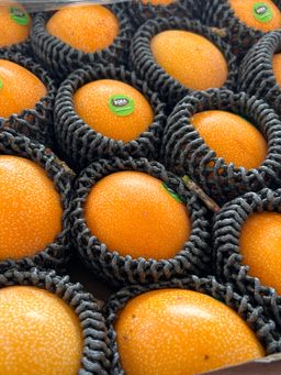 1 BOX Colombia Granadilla (Passionfruit)