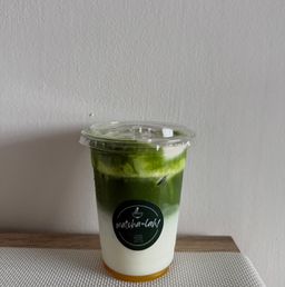 Vanilla Sweet Cream Matcha Latte 🍦