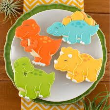 1122 COOKIE CUTTER DINOSAURS 