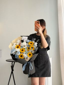 (GC001) Graduation Cloud Soap Flower Mixed Bouquet  