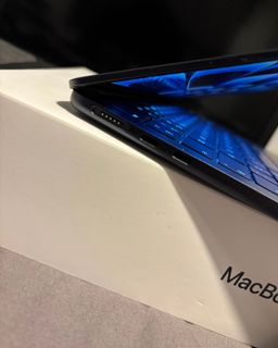 Apple MacBook Air 2025 M4 – 13,6” Midnight Black | Performance Ultime 🚀