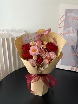  Cappuccino Red Dong Ba Soap Flower Mixed Bouquet  