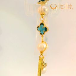 Classic White Pearl Bracelet with Hand-Wrapped Copper K9 Crystal Blue Zircon Clover