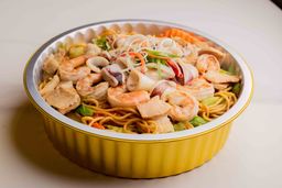 មី​ឆា​គ្រឿង​សមុទ្រ​សាច់​ជ្រូក - កម្ម​វិធី