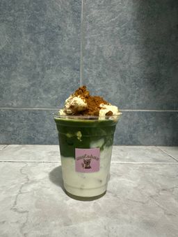 banana pudding matcha latte