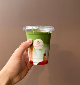 Strawberry Matcha Latte 🍓🍵