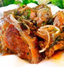 B.Mardi: Mipanzi aux oignons 