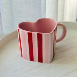 BIG PINKY HEART 🩷🤍16 oz 