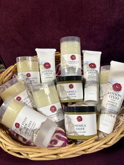 Gift Box - Specially Curated for Valentine's Day