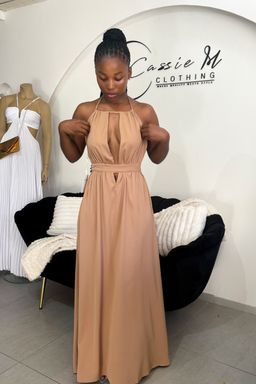 Backless halter maxi 