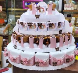 بكج أفراح 36 قطعة مكونة من 12 شنطة اكسسوار 12 موسم مبخرة و12 ميدالية مع اطار