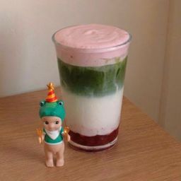 strawberry matcha 💌