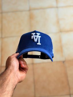New Era 9Forty -'Upside Down LA Cord'  Corduroy Royal - 