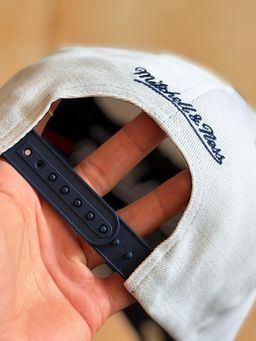 Mitchell & Ness - New York Yankees 'Arch' MVP Snapback Cream 