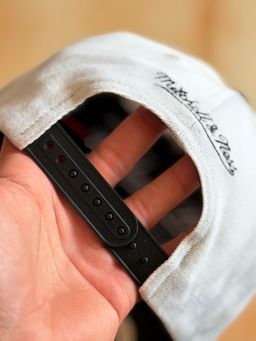 Mitchell & Ness - Chicago White Sox 'Arch' MVP Snapback Cream -