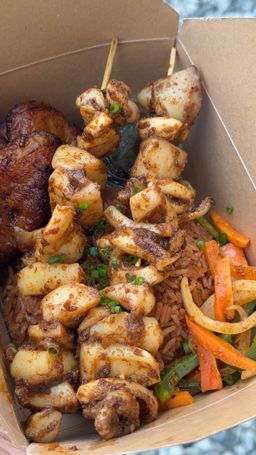 Chilli squid skewers 