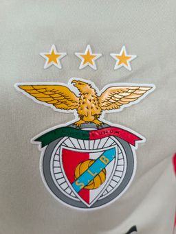 SL Benfica 2025/26 Away Shirt (Off-white / Red / Black)