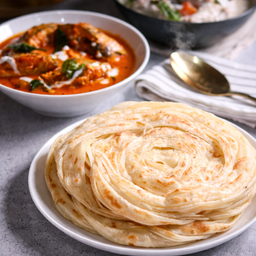 Parotta (1 Set) with Chicken Curry حلال🔴