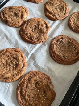 Chewy Chocolate Chip Cookies (1pc)