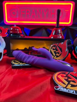 Vibrador doble acción con estimulación de clitoris 