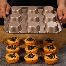 776 CUP CAKE TRAY 9 HOLES GOLD 