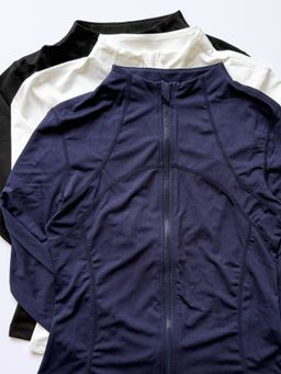 Jackets Define Motion — Talla L