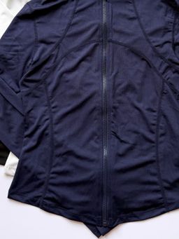 Jackets Define Motion — Talla L