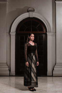 Anggun Lembut - Black