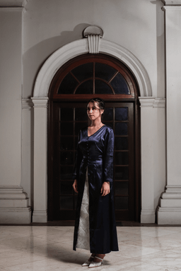 Anggun Warisan - Royally Navy 