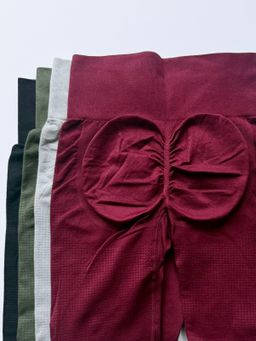 Leggings Metallic Curve — Talla M