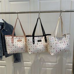 Puppy and bear print tote bag 