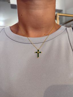 Emerald cross