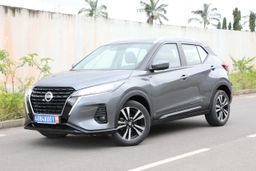 NISSAN KICKS 2020 GRISE