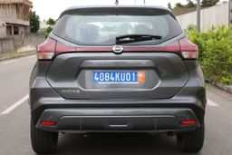 NISSAN KICKS 2020 GRISE